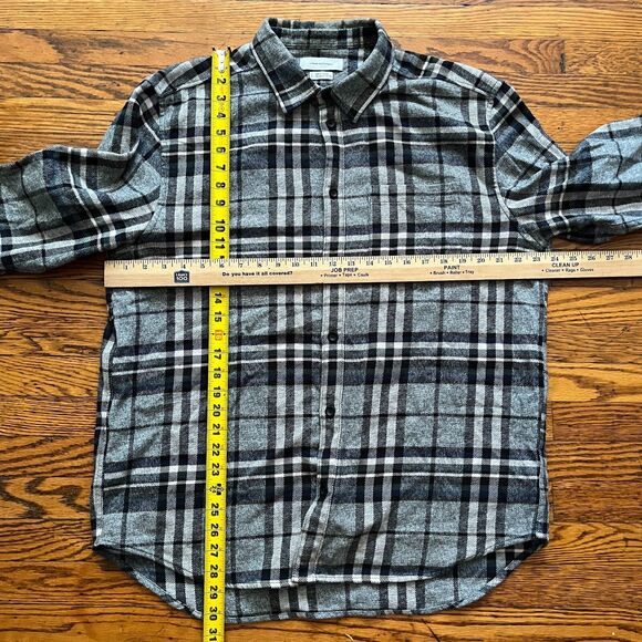 Urban Outfitters Flannel Button Up Shirt Men's Large Gray Plaid Casual Normcore - Picture 5 of 5